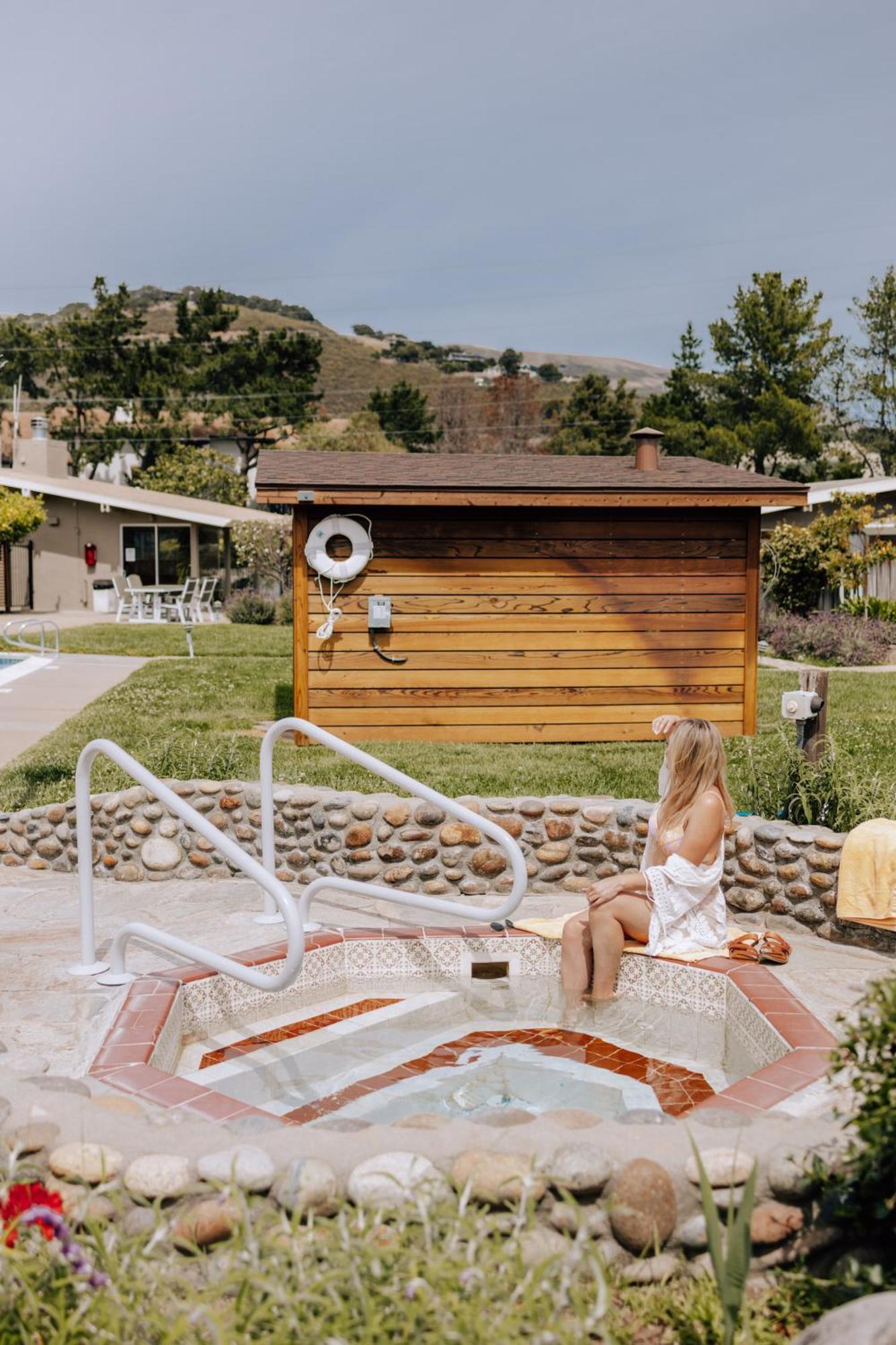 Contenta Inn Carmel Valley Exterior photo